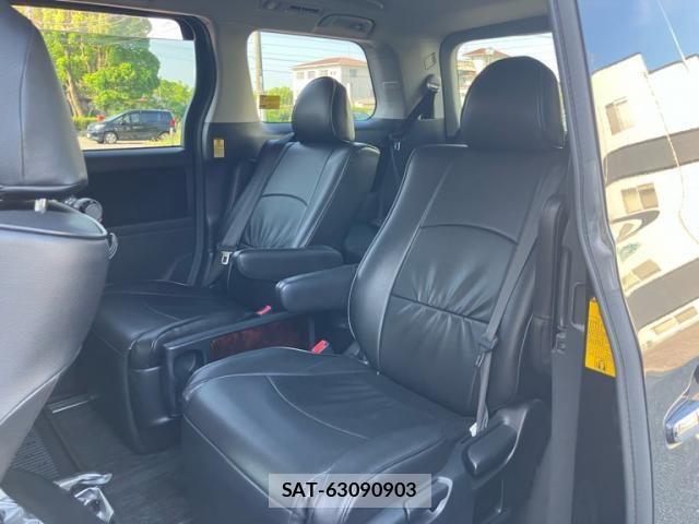 Toyota ALPHARD 2013-03 8625661-7