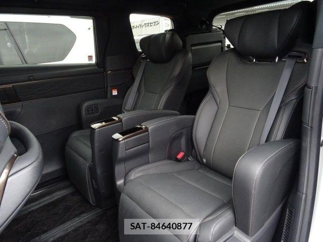 Toyota ALPHARD 2024-08 8625606-12