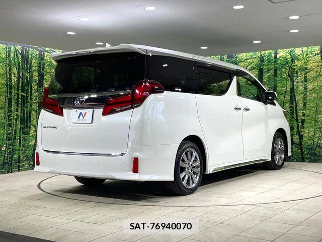 Toyota ALPHARD 2021-08 8625616-17
