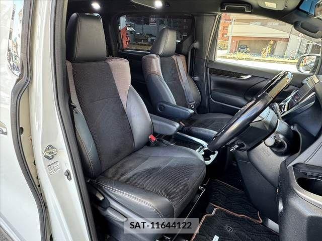 Toyota ALPHARD 2016-08 8625650-15