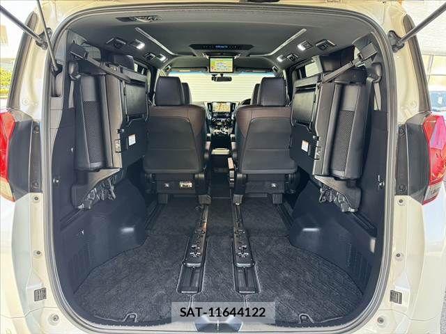Toyota ALPHARD 2016-08 8625650-21