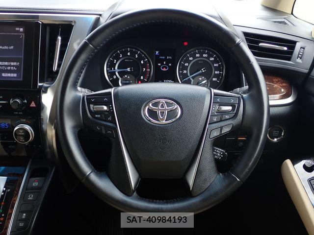 Toyota ALPHARD 2022-09 8625632-24