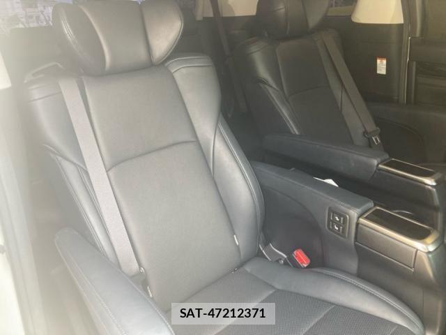 Toyota ALPHARD 2018-12 8657809-14