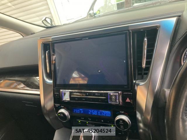 Toyota ALPHARD 2017-02 8657821-18