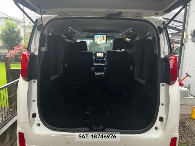 Toyota ALPHARD 2020-03 8657798-11