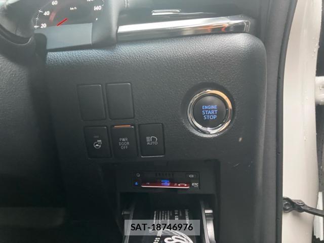 Toyota ALPHARD 2020-03 8657798-22