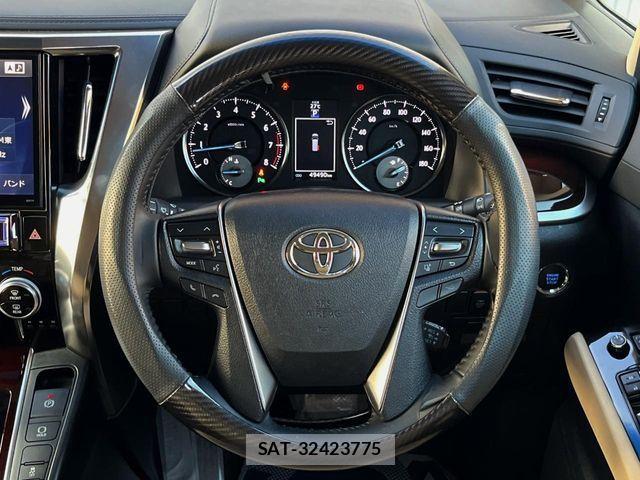 Toyota ALPHARD 2016-06 8665762-11