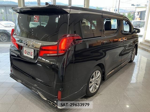 Toyota ALPHARD 2022-11 8657791-2