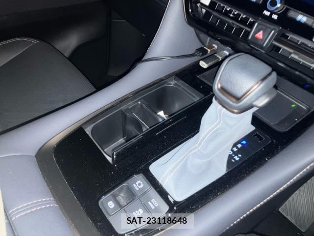 Toyota ALPHARD 2024-03 8657783-12