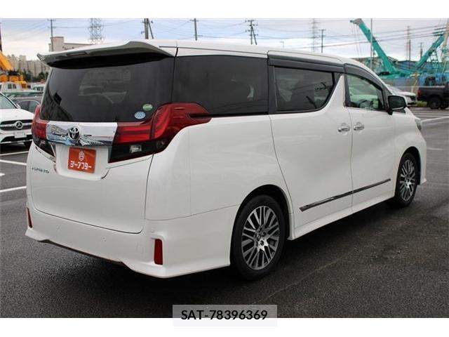 Toyota ALPHARD 2015-08 8665761-9