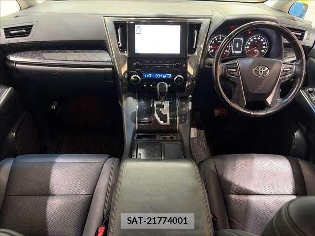 Toyota ALPHARD 2020-06 8657818-2