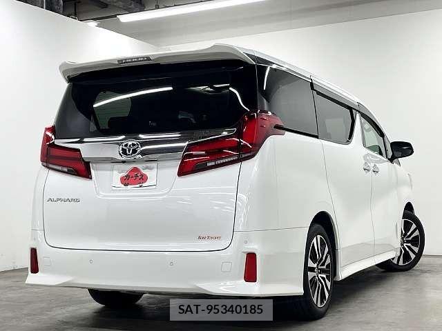 Toyota ALPHARD 2021-04 8657799-2