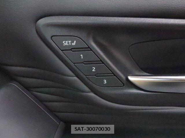 Toyota ALPHARD 2024-10 8657762-4