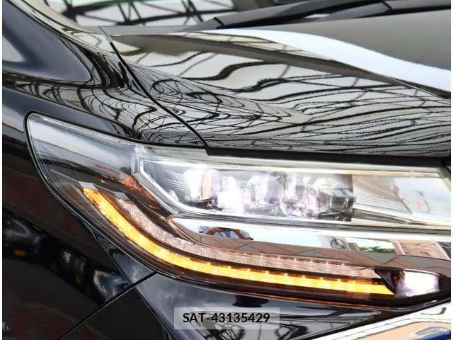 Toyota ALPHARD 2018-04 8657792-13