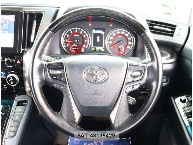 Toyota ALPHARD 2018-04 8657792-24