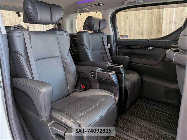 Toyota ALPHARD 2021-08 8657823-9