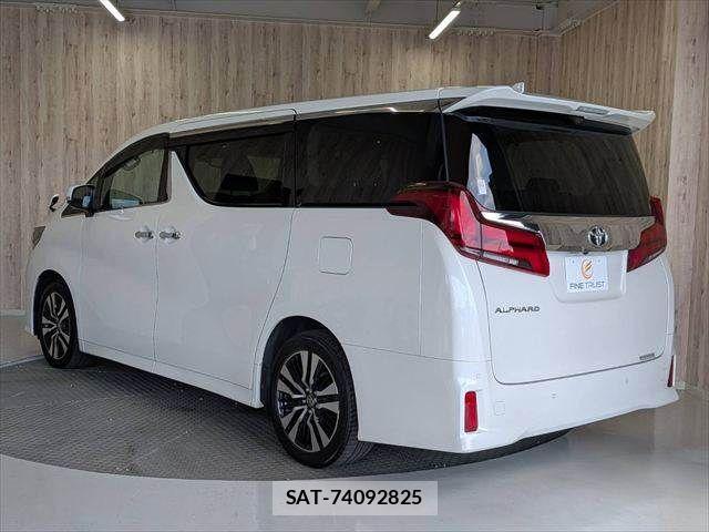 Toyota ALPHARD 2021-08 8657823-21