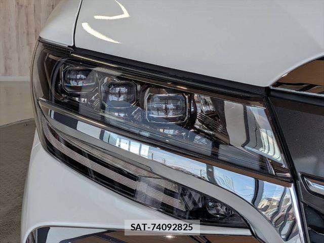 Toyota ALPHARD 2021-08 8657823-25