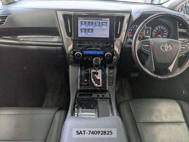 Toyota ALPHARD 2021-08 8657823-2
