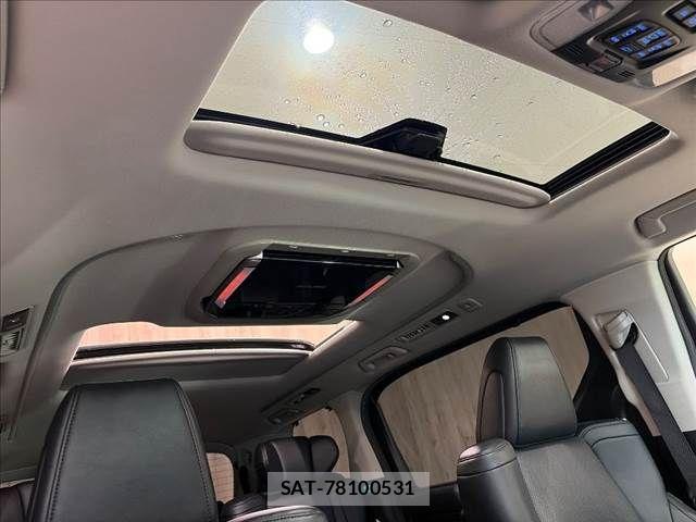 Toyota ALPHARD 2019-04 8657807-6