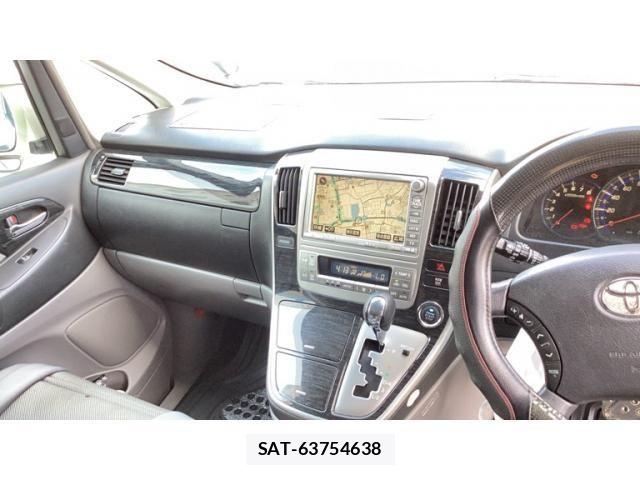 Toyota ALPHARD 2006-03 8657826-9