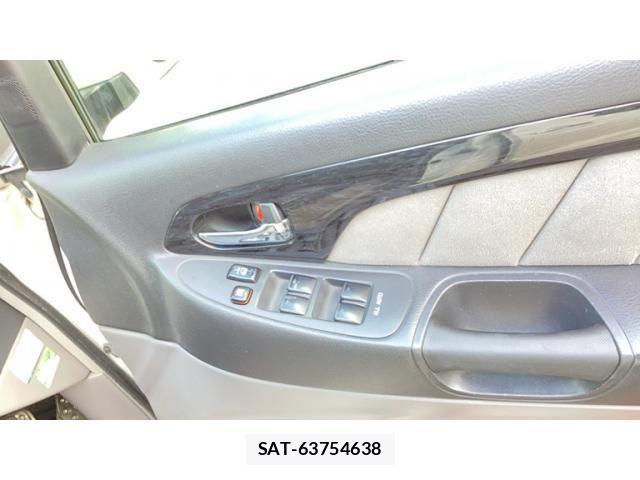 Toyota ALPHARD 2006-03 8657826-6