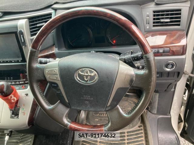Toyota ALPHARD 2012-01 8657837-9