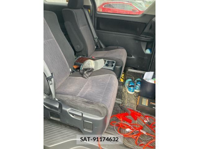 Toyota ALPHARD 2012-01 8657837-20
