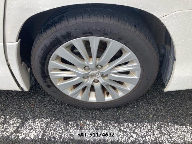 Toyota ALPHARD 2012-01 8657837-6