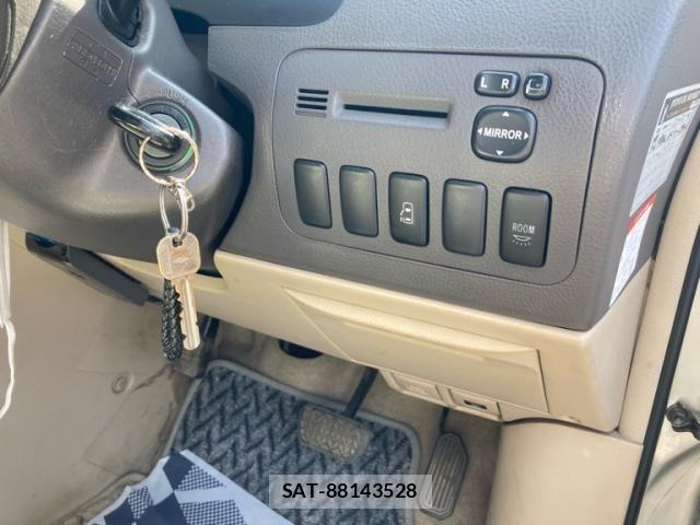Toyota ALPHARD 2004-07 8665764-17