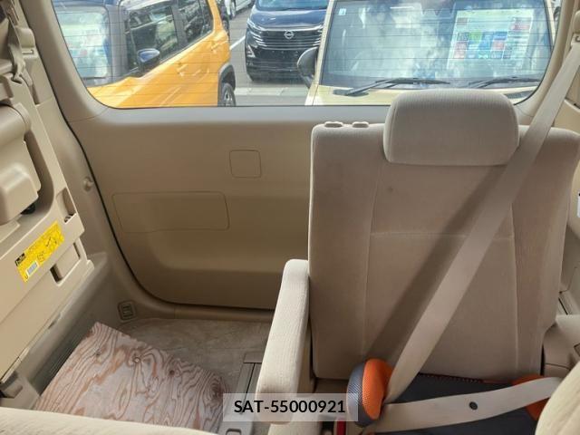 Toyota ALPHARD 2011-01 8657846-13
