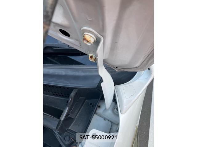 Toyota ALPHARD 2011-01 8657846-23