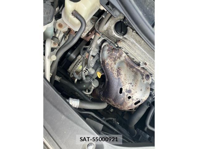 Toyota ALPHARD 2011-01 8657846-25