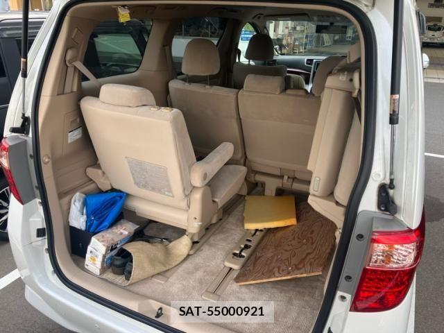Toyota ALPHARD 2011-01 8657846-7