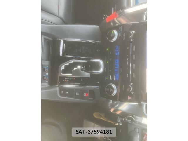 Toyota ALPHARD 2021-11 8657797-23