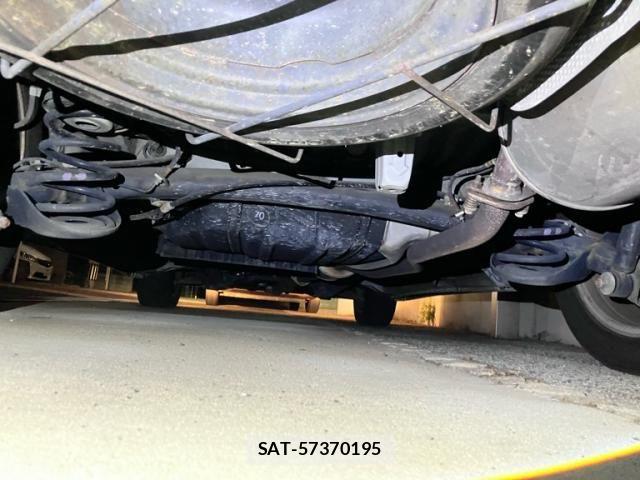 Toyota ALPHARD 2004-12 8657844-7