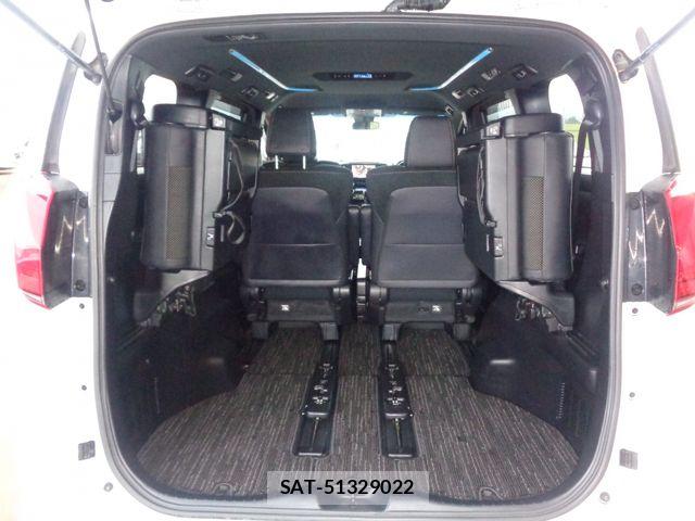 Toyota ALPHARD 2022-01 8685105-13
