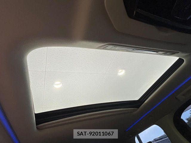 Toyota ALPHARD 2016-03 8685106-2