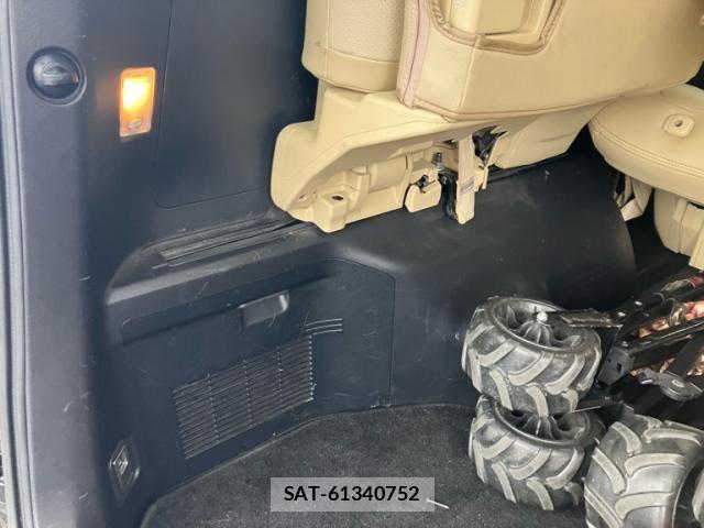 Toyota ALPHARD 2022-10 8685104-14