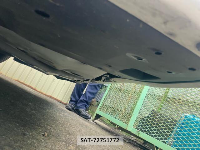 Toyota ALPHARD 2018-05 8685107-9