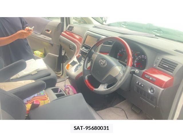 Toyota ALPHARD 2009-10 8740217-8