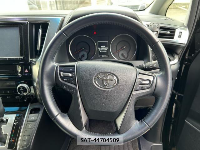 Toyota ALPHARD 2016-04 8740196-11