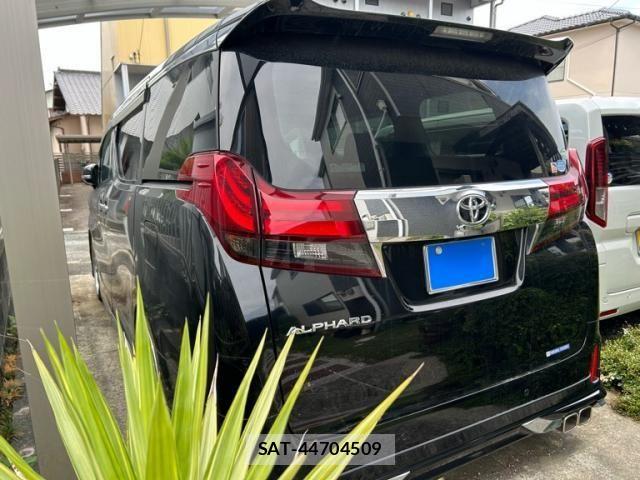 Toyota ALPHARD 2016-04 8740196-2