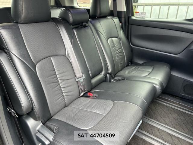 Toyota ALPHARD 2016-04 8740196-8