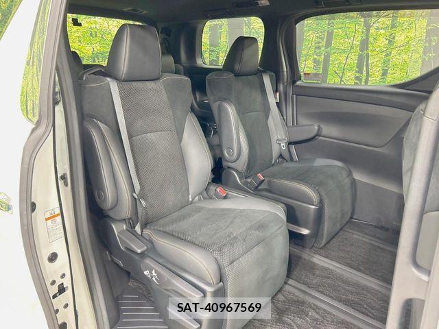 Toyota ALPHARD 2021-04 8740174-7