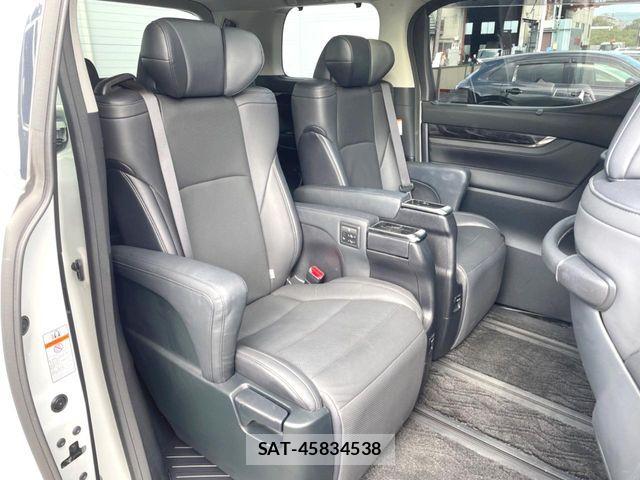 Toyota ALPHARD 2018-05 8740169-7