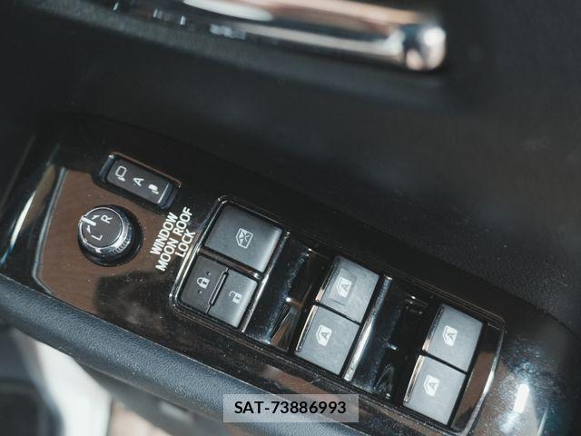 Toyota ALPHARD 2016-08 8740188-26
