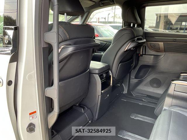 Toyota ALPHARD 2024-12 8740154-19