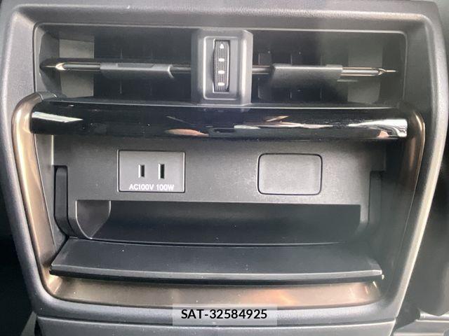 Toyota ALPHARD 2024-12 8740154-24