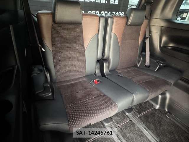 Toyota ALPHARD 2017-02 8740197-11